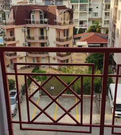 Central Plaza -студио Apartment *